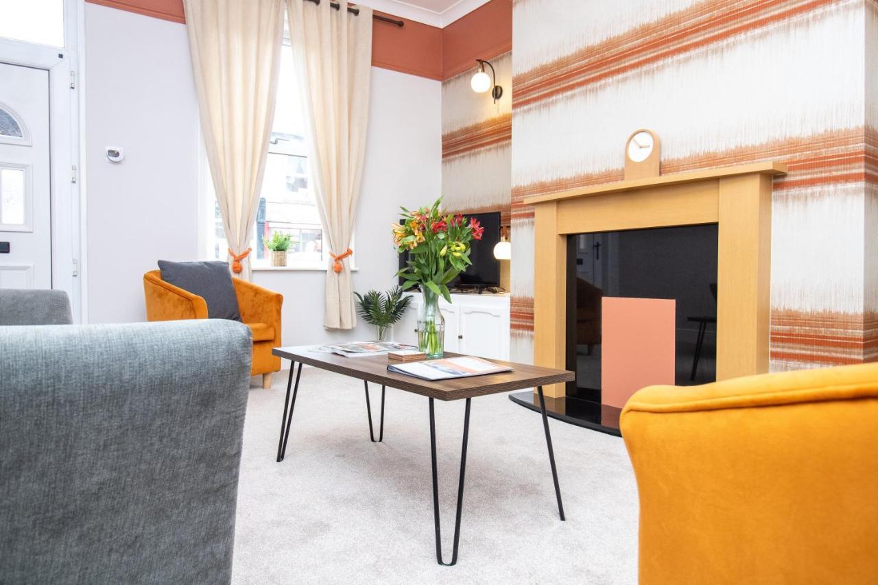 Logan House, Modern And Spacious Townhouse Close To Centre *
