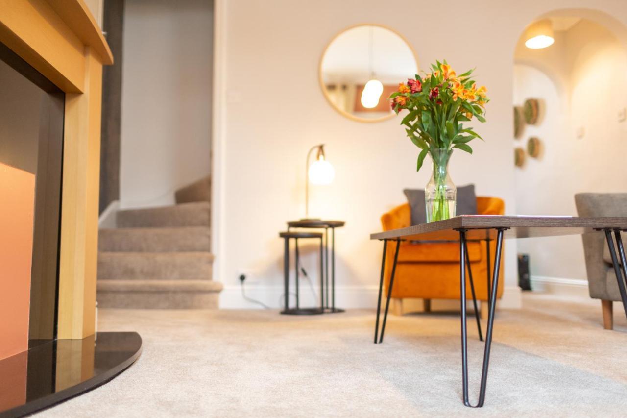 Logan House, Modern And Spacious Townhouse Close To Centre Carlisle (Cumbria)